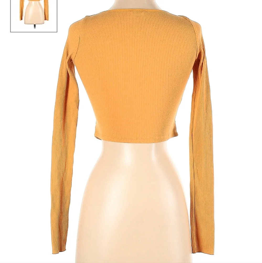 Zara W&B long sleeve strip top - Picture 4 of 4